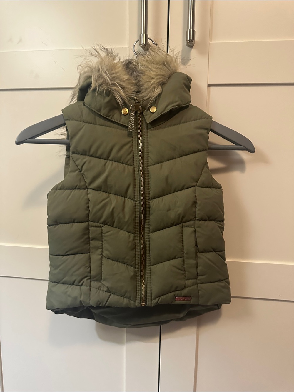 H&M Olive Green Quilted Puffer Vest with Faux Fur Trim LIMITED TIME ONLY